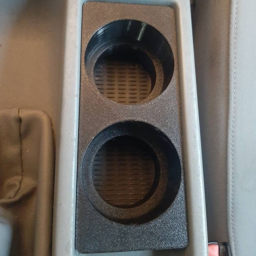 BMW E46 Cup Holder Стандарт BMW E46 Cup Holder Стандарт