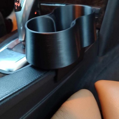 BMW E60/E61 Двойна поставка за чаши 