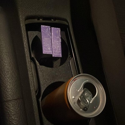 VW Golf 5 Поставка за чаши