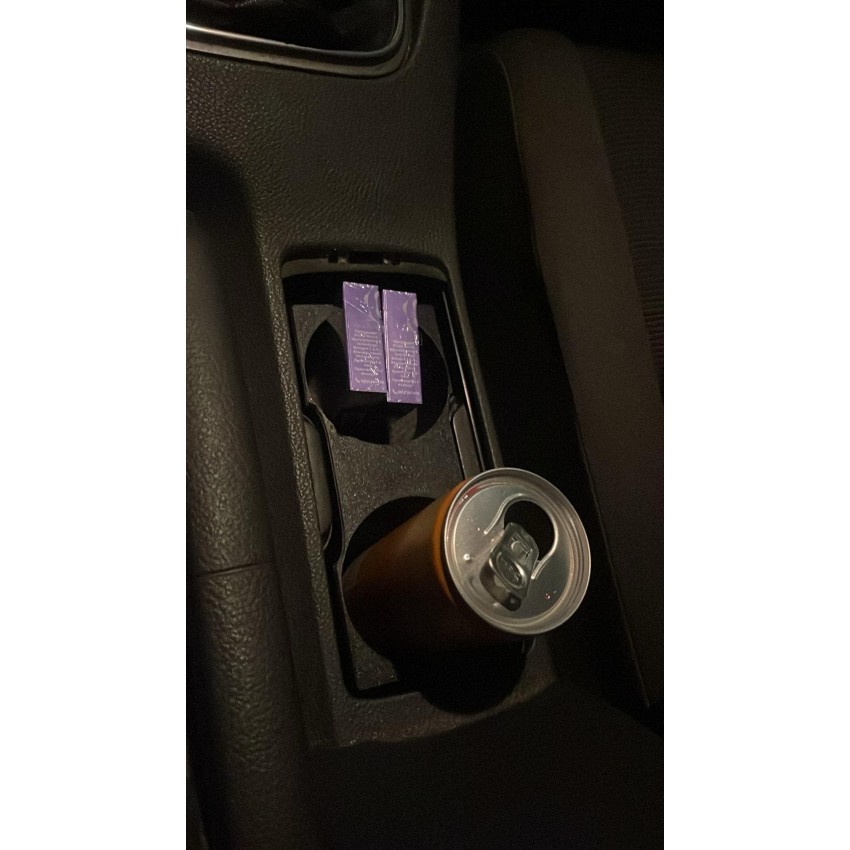 VW Golf 5 Поставка за чаши VW Golf 5 Поставка за чаши